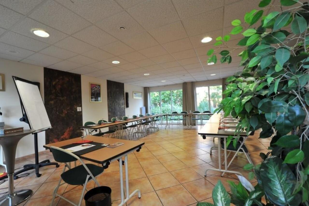 The Originals City, Hotel Nimes Costieres, Ex Inter Hotel Екстер'єр фото